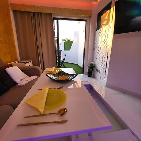 Moderno Y Luminoso Atico Con Vistas Y Piscina Lägenhet *
