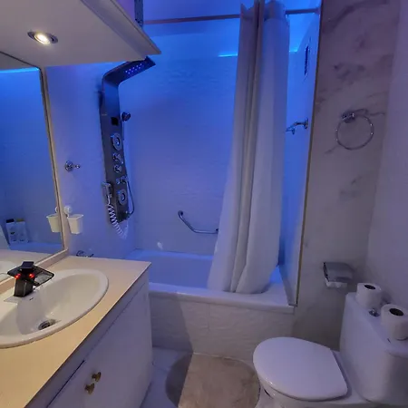 Moderno Y Luminoso Atico Con Vistas Y Piscina San Miguel de Abona