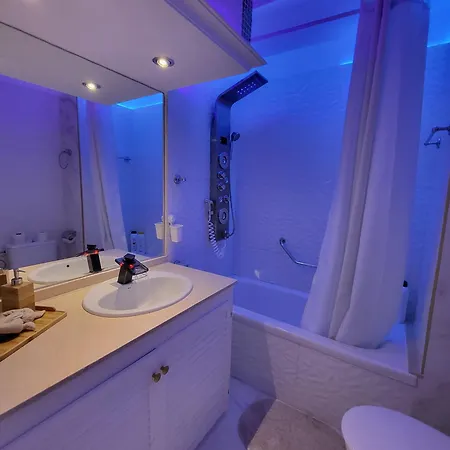 Moderno Y Luminoso Atico Con Vistas Y Piscina Lägenhet *